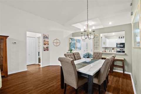 House in Lutz, Florida 4 bedrooms, 154.68 sq.m. № 1722273 - photo 13