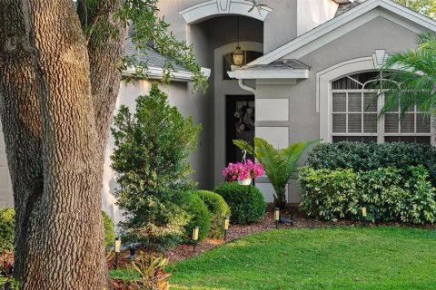 House in Lutz, Florida 4 bedrooms, 154.68 sq.m. № 1722273 - photo 2