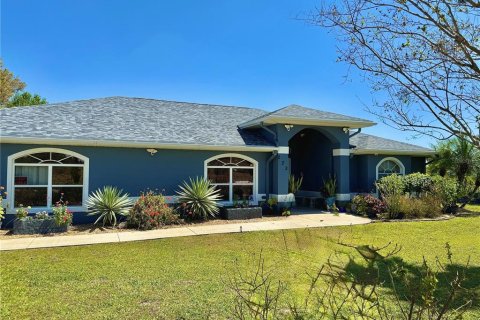 Casa en venta en Avon Park, Florida, 3 dormitorios, 223.06 m2 № 1572182 - foto 1
