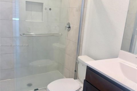 Adosado en venta en Homestead, Florida, 4 dormitorios № 2079637 - foto 23