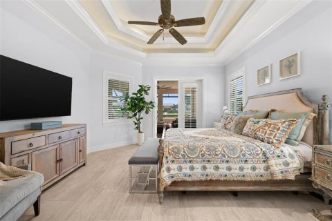 House in Cape Coral, Florida 4 bedrooms, 246.19 sq.m. № 2199064 - photo 21