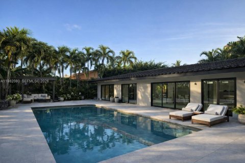 Villa ou maison à vendre à North Miami Beach, Floride: 5 chambres, 190.73 m2 № 2080168 - photo 3