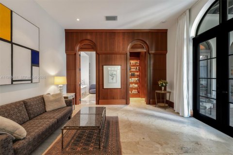 House in Key Biscayne, Florida 4 bedrooms, 340.58 sq.m. № 2030443 - photo 19