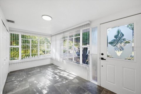 House in Bradenton, Florida 5 bedrooms, 238.29 sq.m. № 2148618 - photo 3