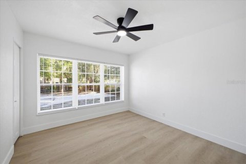 House in Bradenton, Florida 5 bedrooms, 238.29 sq.m. № 2148618 - photo 22