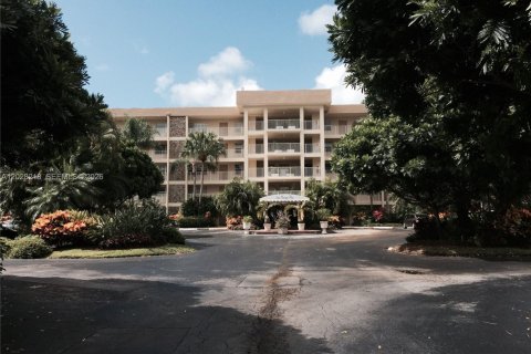 Condo in Pompano Beach, Florida, 3 bedrooms № 2243300