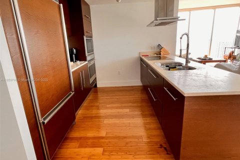 Condominio en venta en Miami, Florida, 3 dormitorios, 173.73 m2 № 1886617 - foto 9