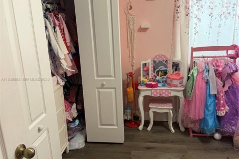 Villa ou maison à vendre à Miami, Floride: 3 chambres, 113.71 m2 № 2005206 - photo 12