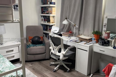 Villa ou maison à vendre à Miami, Floride: 3 chambres, 113.71 m2 № 2005206 - photo 9