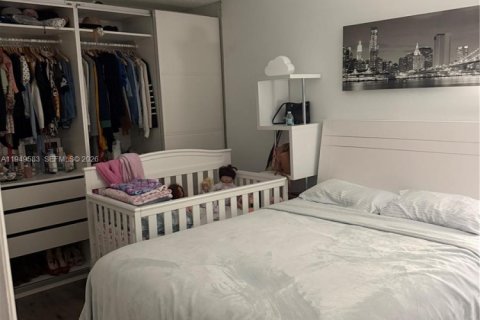 Villa ou maison à vendre à Miami, Floride: 3 chambres, 113.71 m2 № 2005206 - photo 10