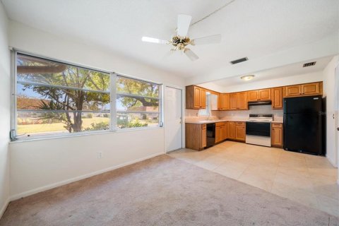 Villa ou maison à vendre à Pinellas Park, Floride: 2 chambres, 103.03 m2 № 1586438 - photo 6