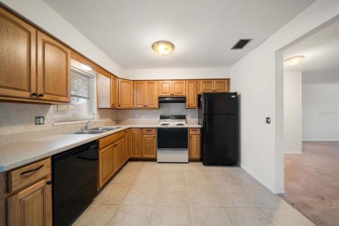 Villa ou maison à vendre à Pinellas Park, Floride: 2 chambres, 103.03 m2 № 1586438 - photo 5