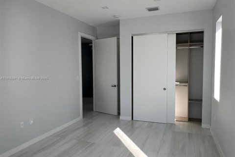 Touwnhouse à vendre à Miami, Floride: 4 chambres, 222.97 m2 № 1971889 - photo 20