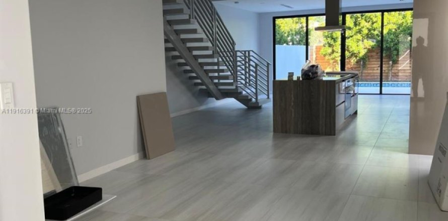 Touwnhouse à Miami, Floride 4 chambres, 222.97 m2 № 1971889