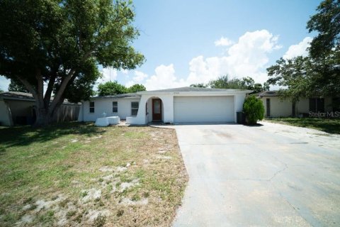 Снять в аренду виллу или дом в Порт-Ричи, Флорида 7 комнат, 143.53м2, № 1886058 - фото 2