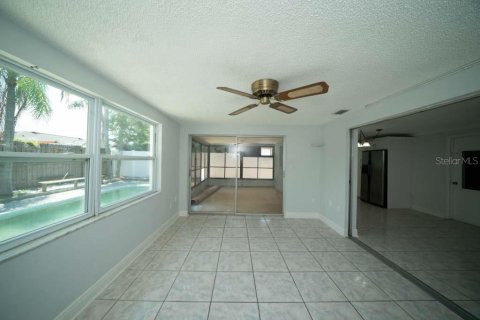 Снять в аренду виллу или дом в Порт-Ричи, Флорида 7 комнат, 143.53м2, № 1886058 - фото 12