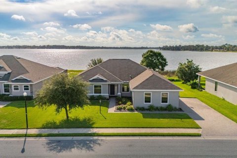Villa ou maison à Auburndale, Floride 5 chambres, 242.66 m2 № 2296396