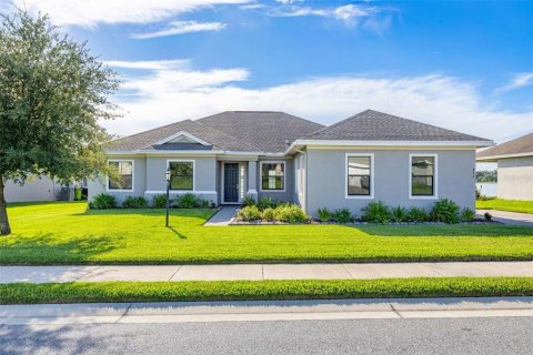Villa ou maison à vendre à Auburndale, Floride: 5 chambres, 242.66 m2 № 2296396 - photo 3