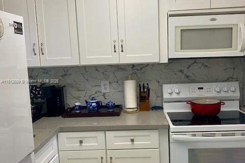 Снять в аренду кондоминиум в Санрайз, Флорида 1 спальня, 59.46м2, № 1977880 - фото 3