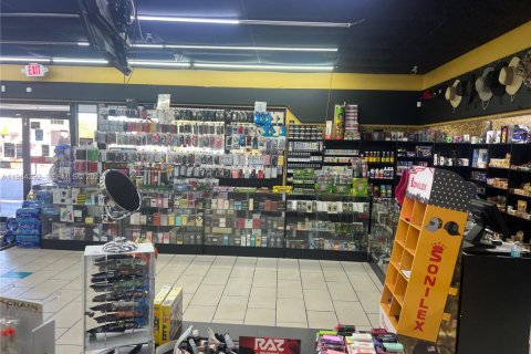 Commercial property in New Port Richey, Florida № 2026757 - photo 14