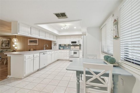 Copropriété à vendre à Treasure Island, Floride: 3 chambres, 188.13 m2 № 1688062 - photo 22
