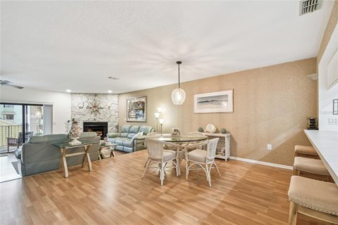 Copropriété à vendre à Treasure Island, Floride: 3 chambres, 188.13 m2 № 1688062 - photo 11