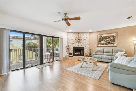 Copropriété à vendre à Treasure Island, Floride: 3 chambres, 188.13 m2 № 1688062 - photo 9
