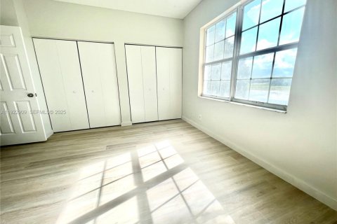 Touwnhouse à louer à Weston, Floride: 3 chambres, 136.47 m2 № 1976731 - photo 16