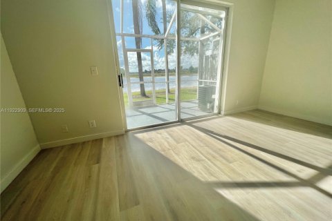 Touwnhouse à louer à Weston, Floride: 3 chambres, 136.47 m2 № 1976731 - photo 5