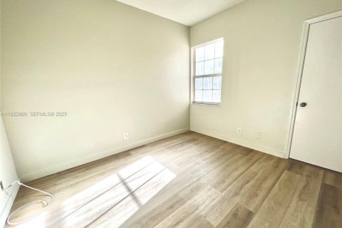 Touwnhouse à louer à Weston, Floride: 3 chambres, 136.47 m2 № 1976731 - photo 24