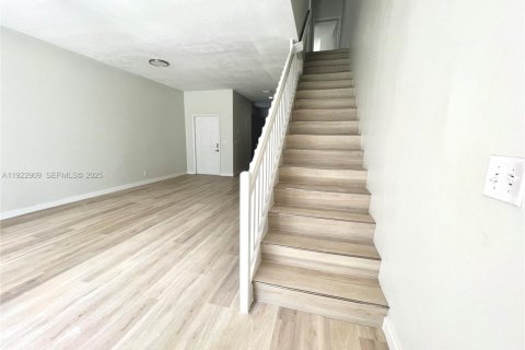 Touwnhouse à louer à Weston, Floride: 3 chambres, 136.47 m2 № 1976731 - photo 9