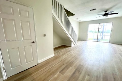 Touwnhouse à louer à Weston, Floride: 3 chambres, 136.47 m2 № 1976731 - photo 6