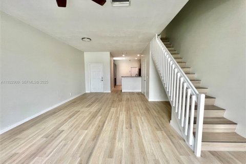 Touwnhouse à louer à Weston, Floride: 3 chambres, 136.47 m2 № 1976731 - photo 8