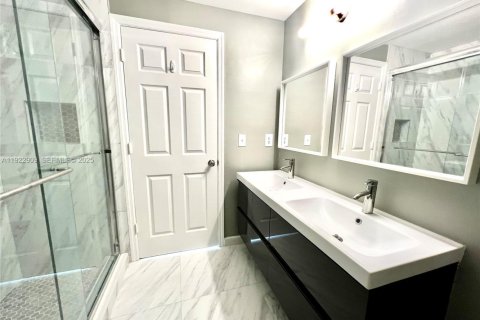 Touwnhouse à louer à Weston, Floride: 3 chambres, 136.47 m2 № 1976731 - photo 18