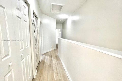 Touwnhouse à louer à Weston, Floride: 3 chambres, 136.47 m2 № 1976731 - photo 14