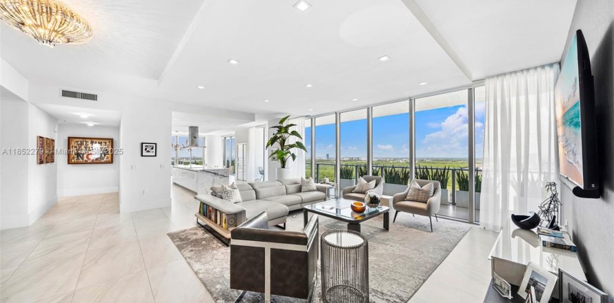 Condo à Sunny Isles Beach, Floride, 4 chambres № 1875696