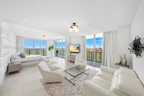 Copropriété à vendre à Sunny Isles Beach, Floride: 4 chambres, 361.85 m2 № 1875696 - photo 19