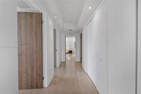 Condo in Key Biscayne, Florida, 3 bedrooms  № 2013334 - photo 7