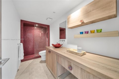 Condo in Key Biscayne, Florida, 3 bedrooms  № 2013334 - photo 26