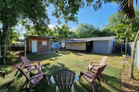 Villa ou maison à vendre à Hollywood, Floride: 2 chambres, 101.08 m2 № 2051819 - photo 23