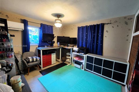 Villa ou maison à vendre à Hollywood, Floride: 2 chambres, 101.08 m2 № 2051819 - photo 14