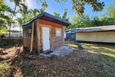 Villa ou maison à vendre à Hollywood, Floride: 2 chambres, 101.08 m2 № 2051819 - photo 25