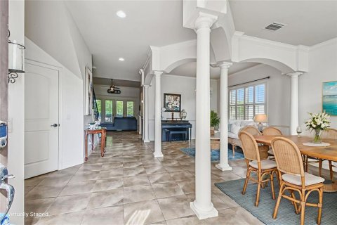 House in Lakeland, Florida 4 bedrooms, 258.73 sq.m. № 1912079 - photo 8