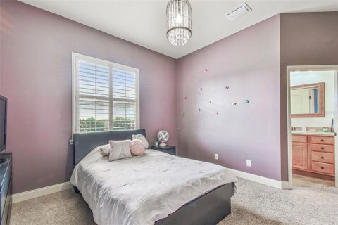 House in Lakeland, Florida 4 bedrooms, 258.73 sq.m. № 1912079 - photo 15
