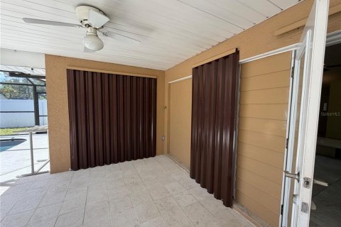 House in Orlando, Florida 3 bedrooms, 218.97 sq.m. № 2097739 - photo 22