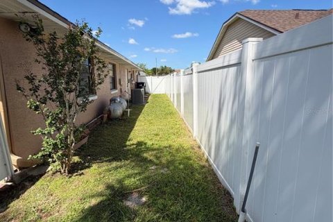 House in Orlando, Florida 3 bedrooms, 218.97 sq.m. № 2097739 - photo 24