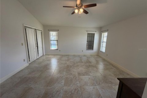 House in Orlando, Florida 3 bedrooms, 218.97 sq.m. № 2097739 - photo 18