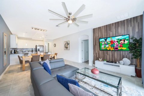 Copropriété à louer à Davenport, Floride: 3 chambres, 166.11 m2 № 2419007 - photo 2