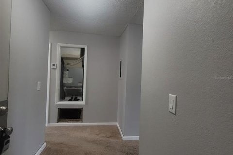 Copropriété à louer à Orlando, Floride: 2 chambres, 84.08 m2 № 2150084 - photo 2