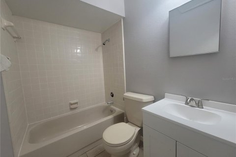 Copropriété à louer à Orlando, Floride: 2 chambres, 84.08 m2 № 2150084 - photo 12
